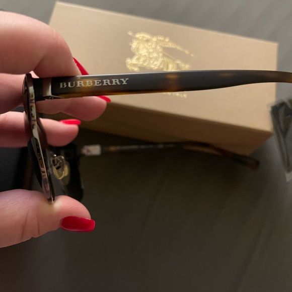Burberry sunglasses